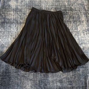 Elegant Black Pleated Skirt